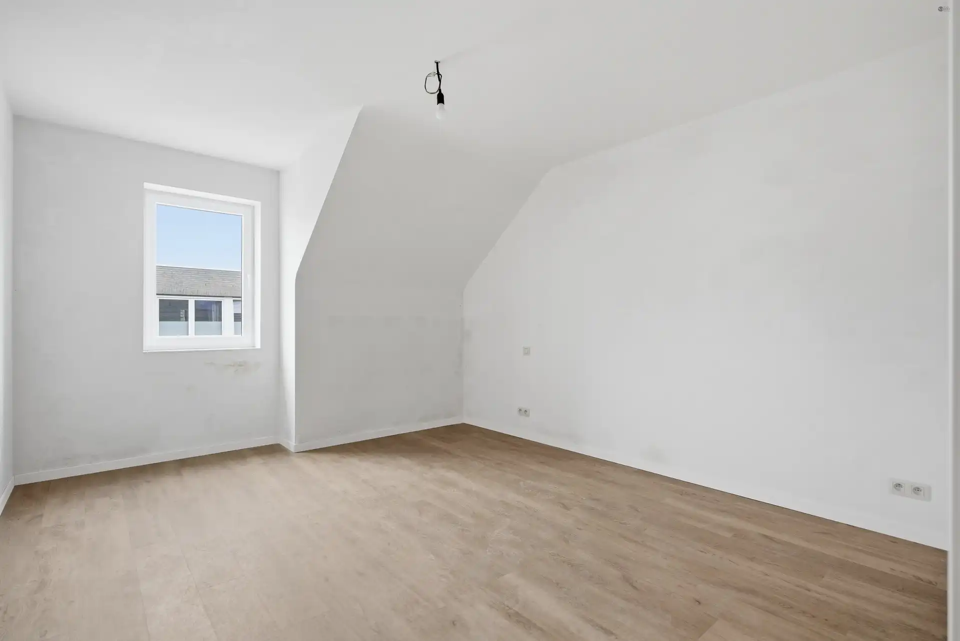 Ruim duplex appartement met 3 slaapkamers en 2 badkamers foto 12