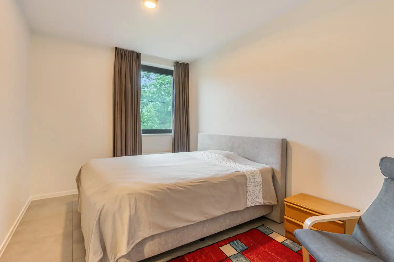 Recent en energiezuinig(A-label) appartement met 2 slaapkamers, 2 autostaanplaatsen, een ruim terras en een private berging te Korbeek-Lo! foto 18