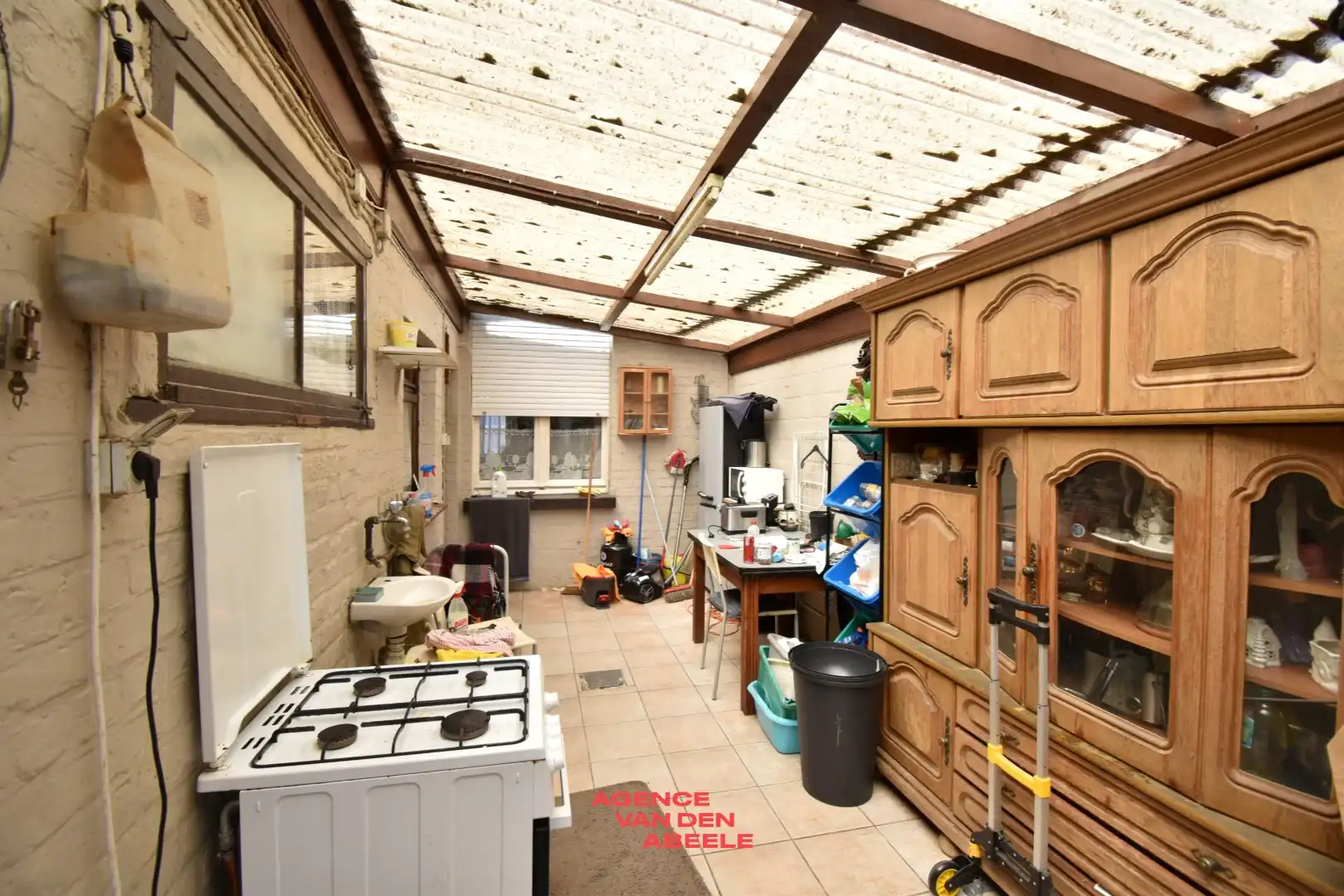 Te renoveren woning met 2 slaapkamers en fantastische tuin  foto 9