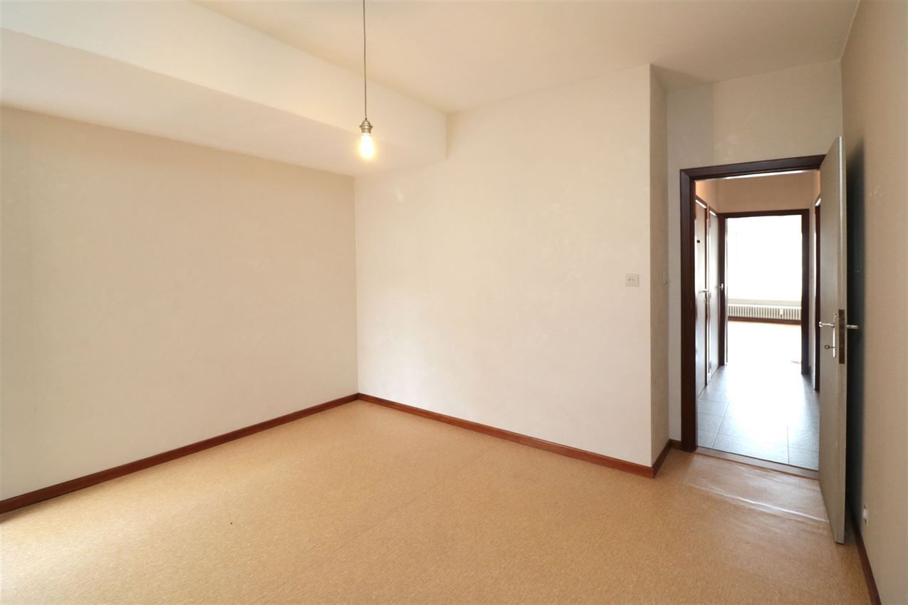 Opbrengsteigendom (handel & 4 app) op toplocatie foto 133