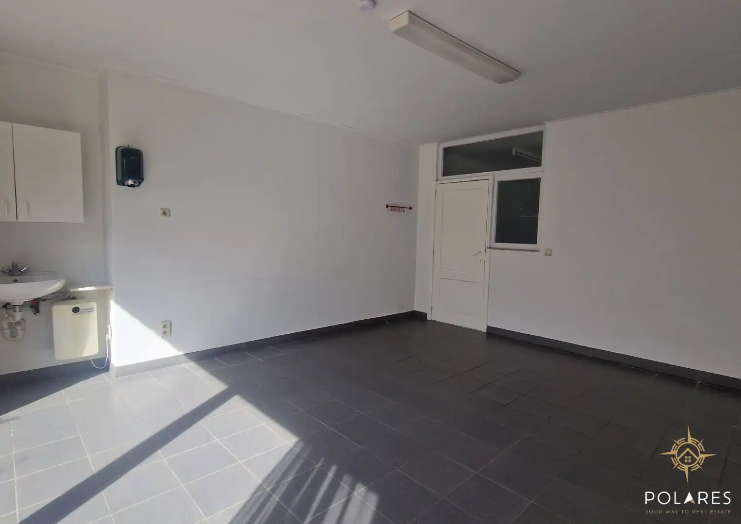 Instapklare kantoorruimte in het centrum van Duisburg! foto 7