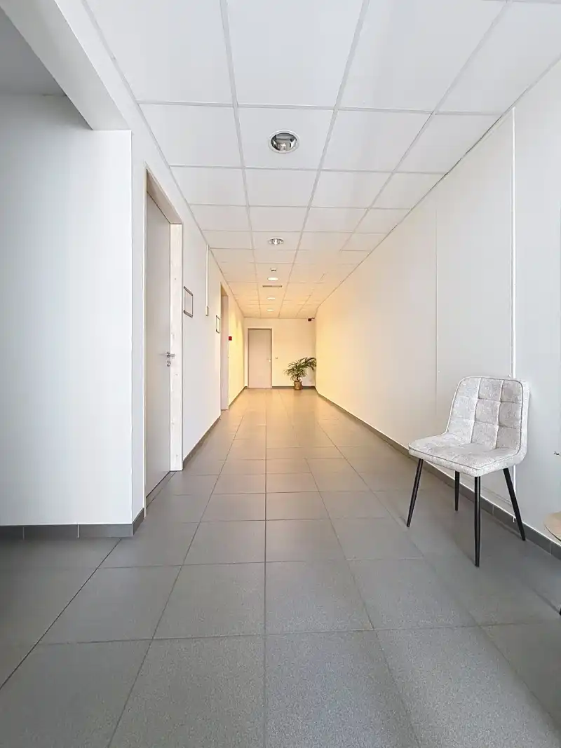 Instapklare kantoorruimte te huur foto 4