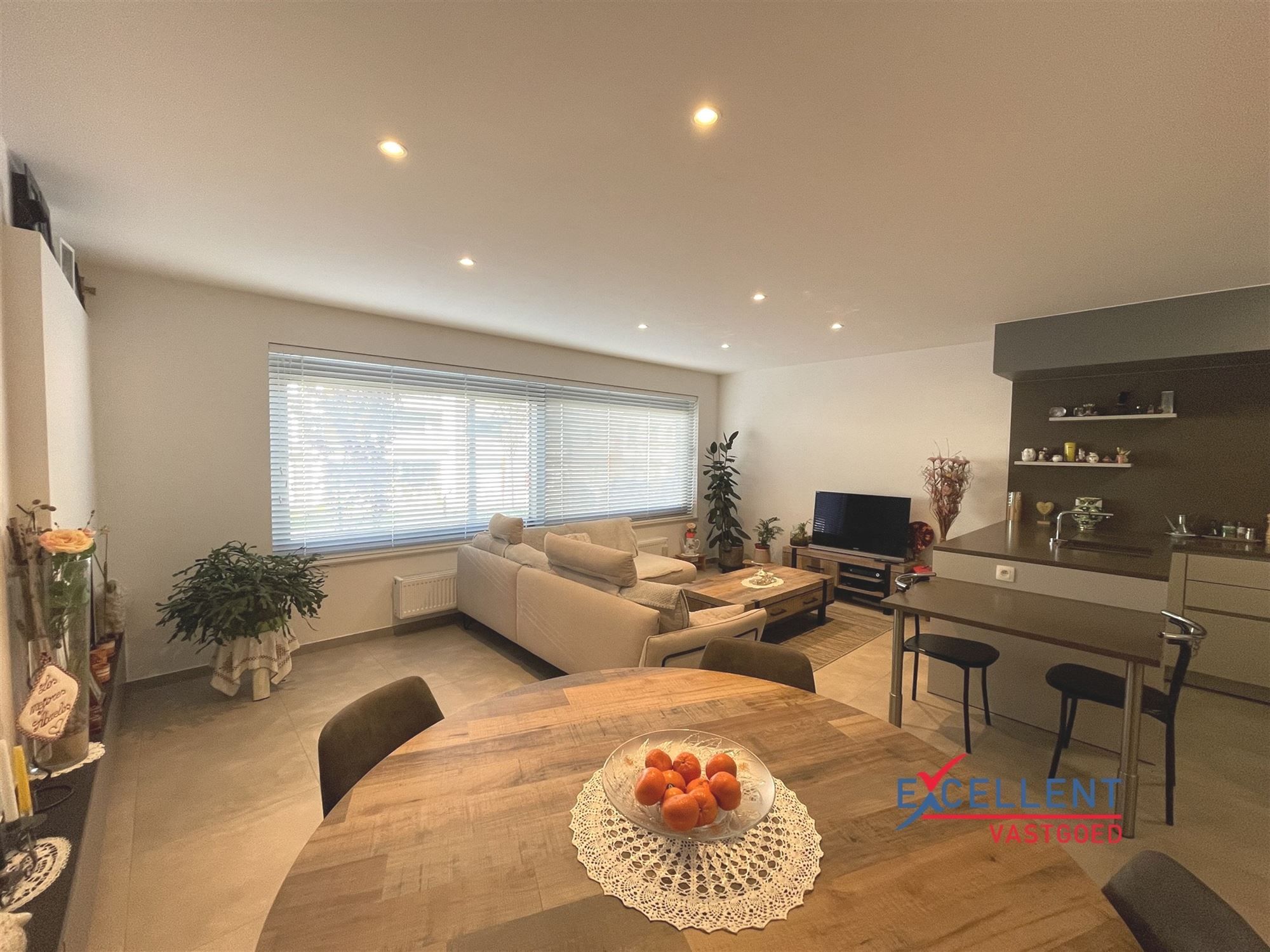 Recent gelijkvloers appartement te huur op de Markt Gavere  foto 2