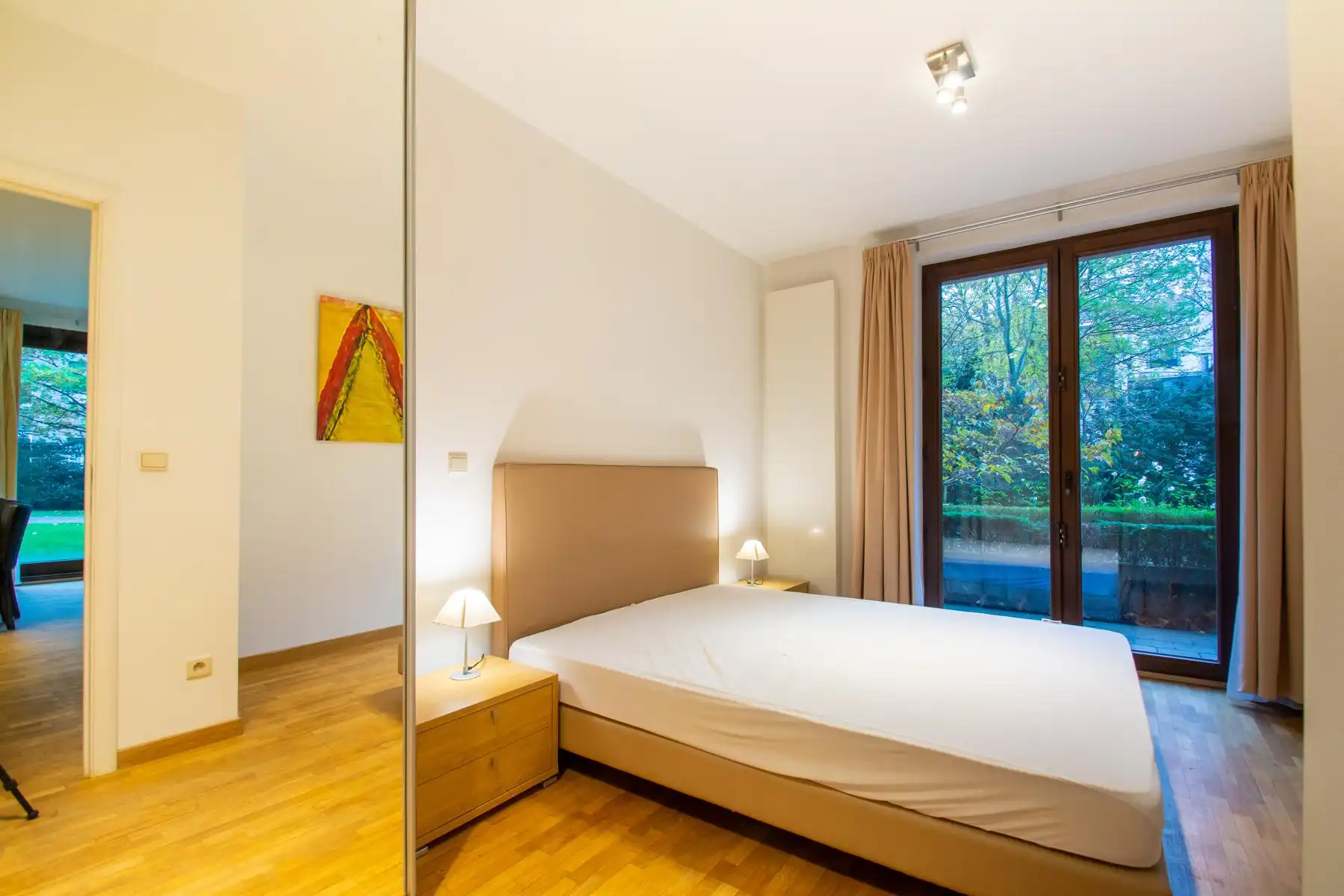 Prachtig gemeubeld app. 1 Kamer + gemeenschappelijke TUIN!!! foto 8