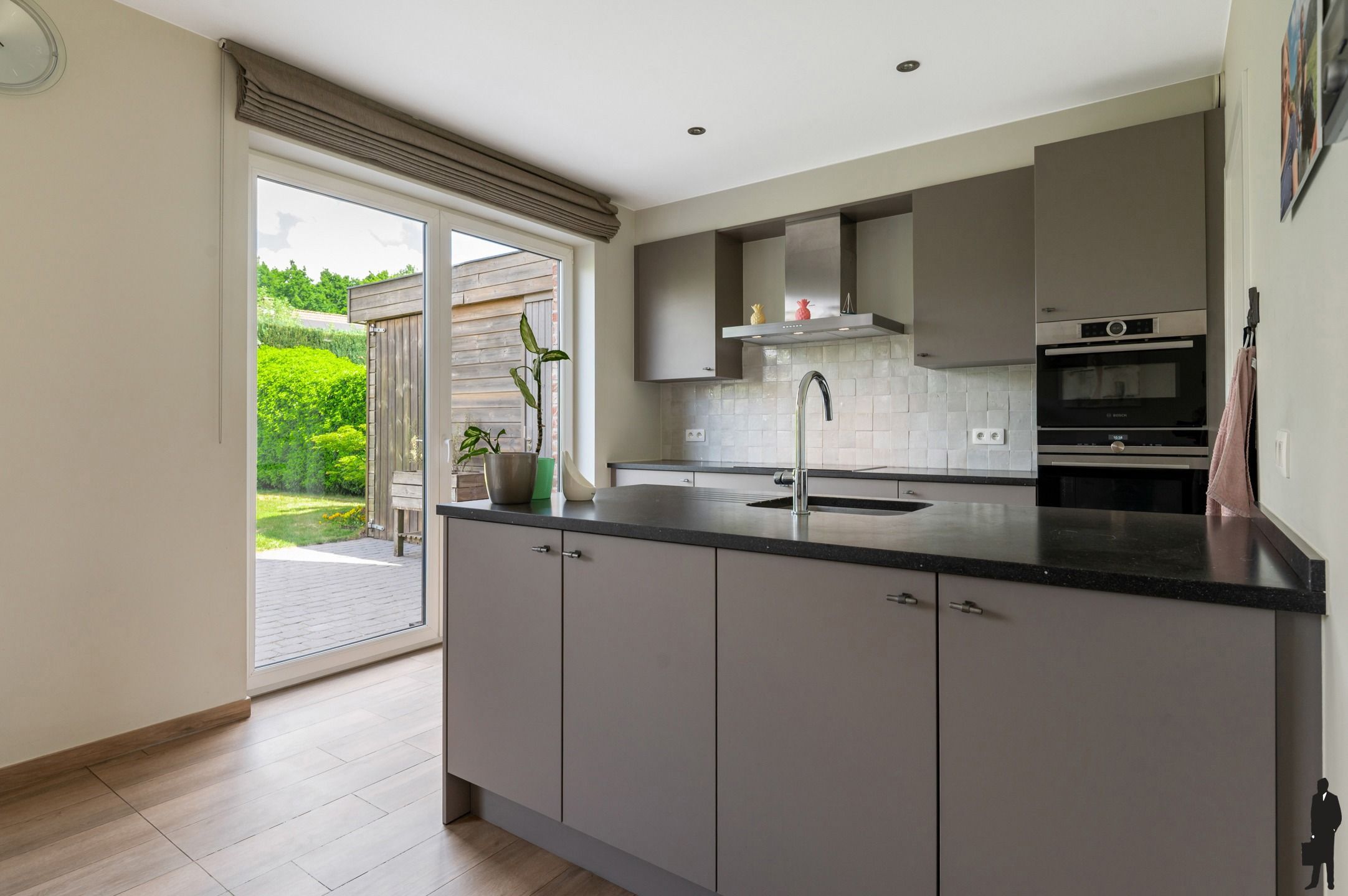 Instapklare woning in kindvriendelijke wijk! foto 13