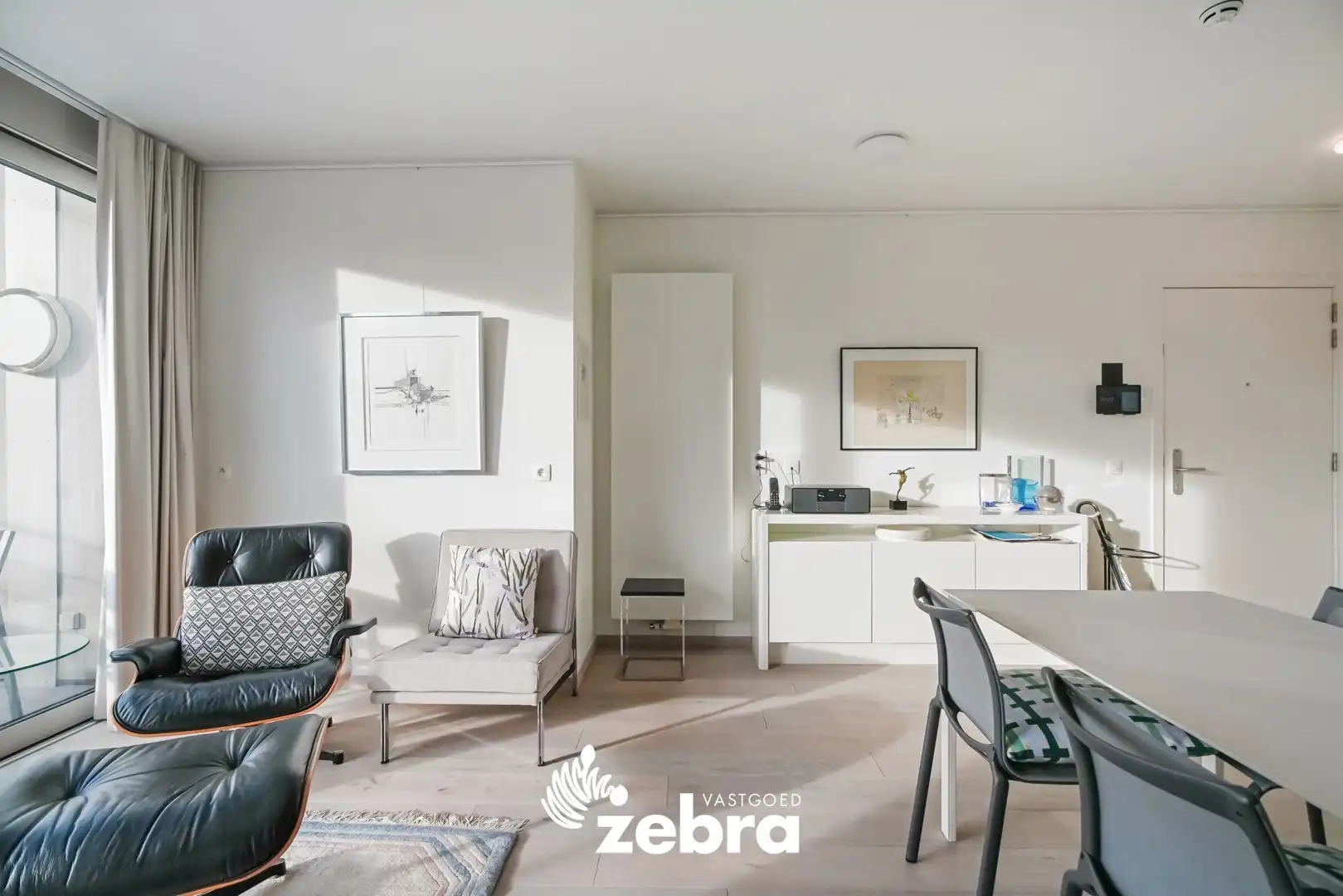 Moderne serviceflat met prachtig zicht op de Leie en autostaanplaats te Deinze! foto 11