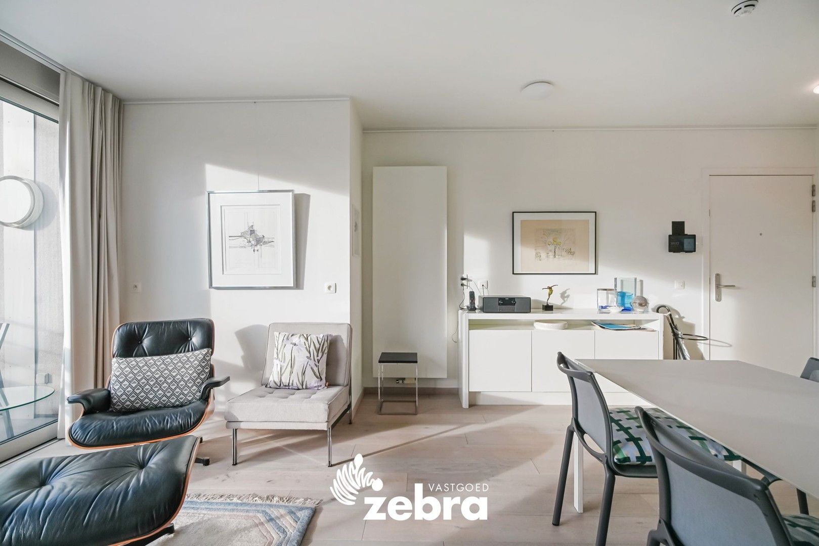 Moderne serviceflat met prachtig zicht op de Leie en autostaanplaats te Deinze! foto 11