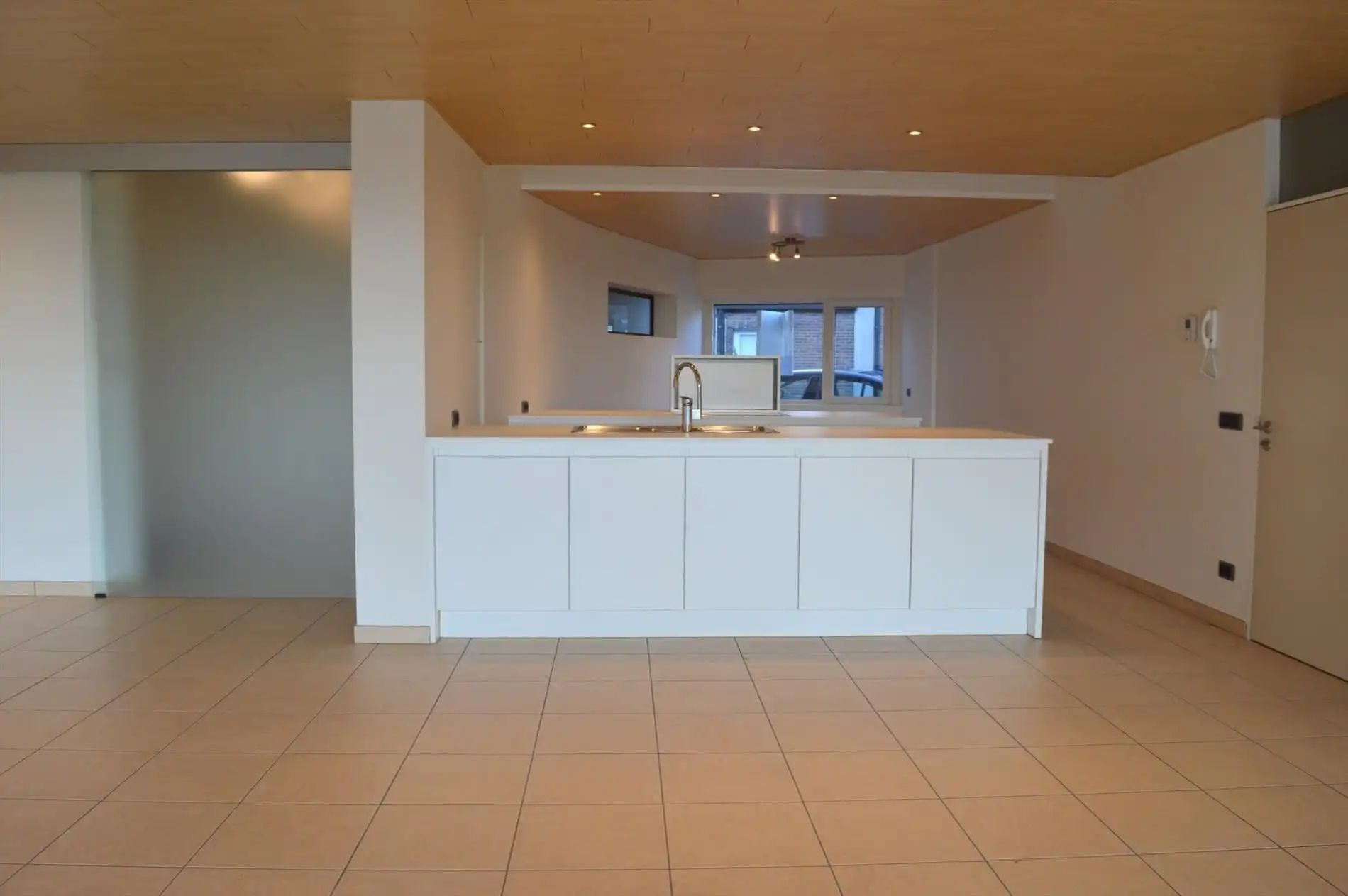 Instapklaar appartement met schitterend zicht in centrum Bellegem foto 3