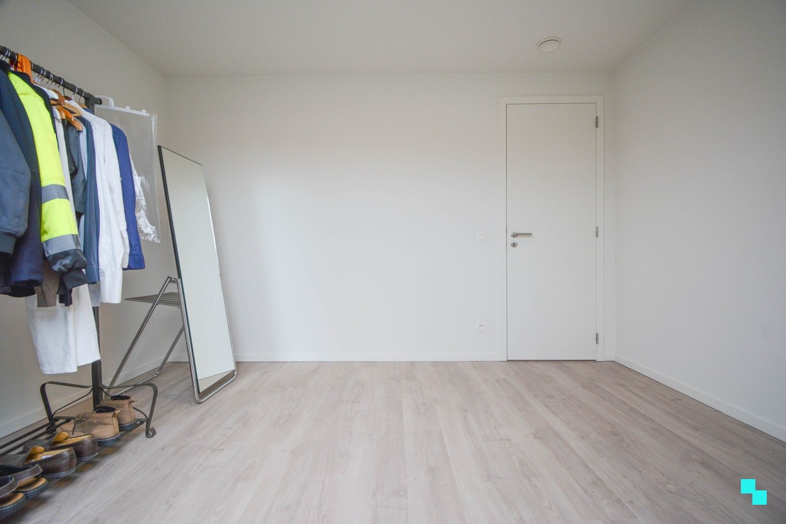 Nieuwbouwwoning met vier slaapkamers te Roeselare foto 15