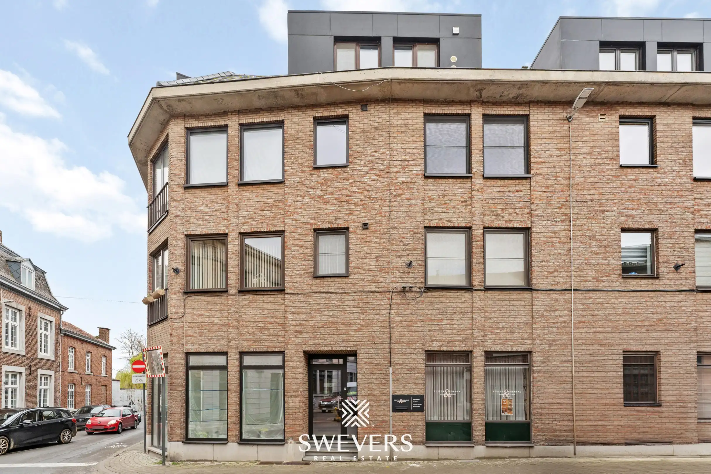 Instapklaar 2-slaapkamer appartement met autostaanplaats in hartje Tongeren   foto 19