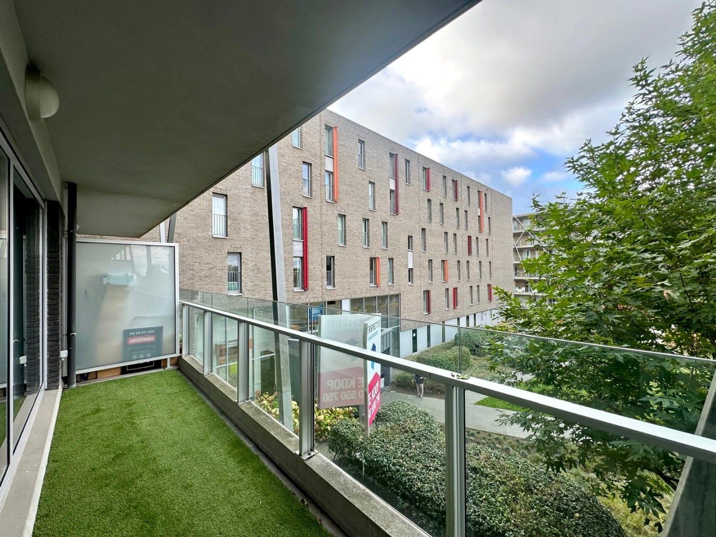 Rustig gelegen appartement vlakbij station Brugge, omringd door groen foto 10