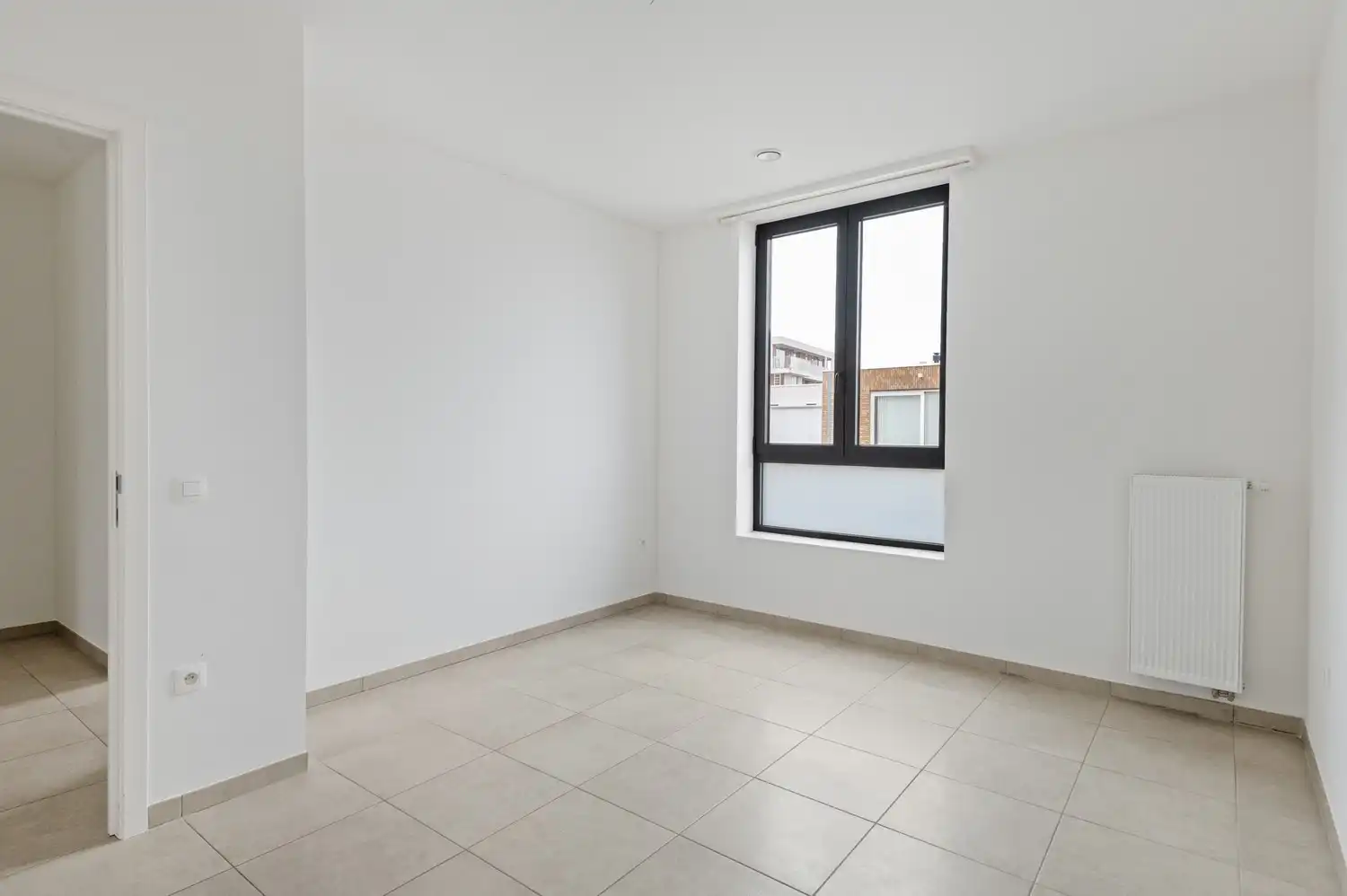 Assiestentieflat te huur in Hoboken Groen Zuid! foto 10