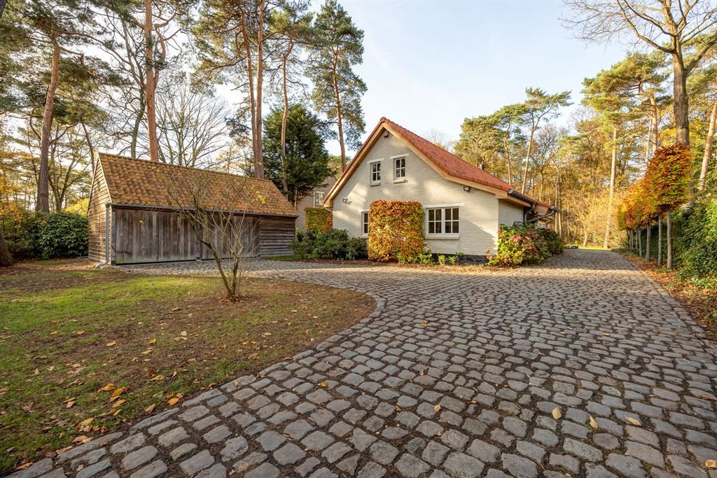 Instapklare parel op een groot perceel in hartje Koningshof foto 22