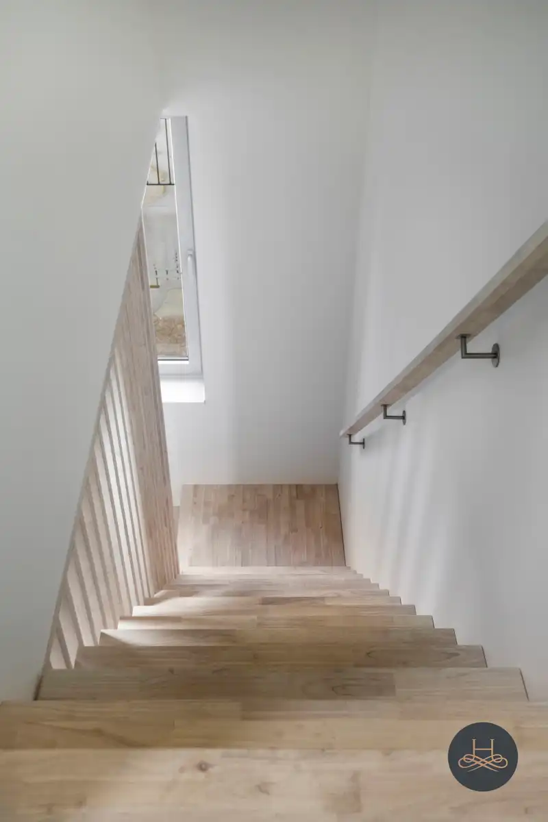 Uniek pand met ruime loods en instapklare woning foto 26