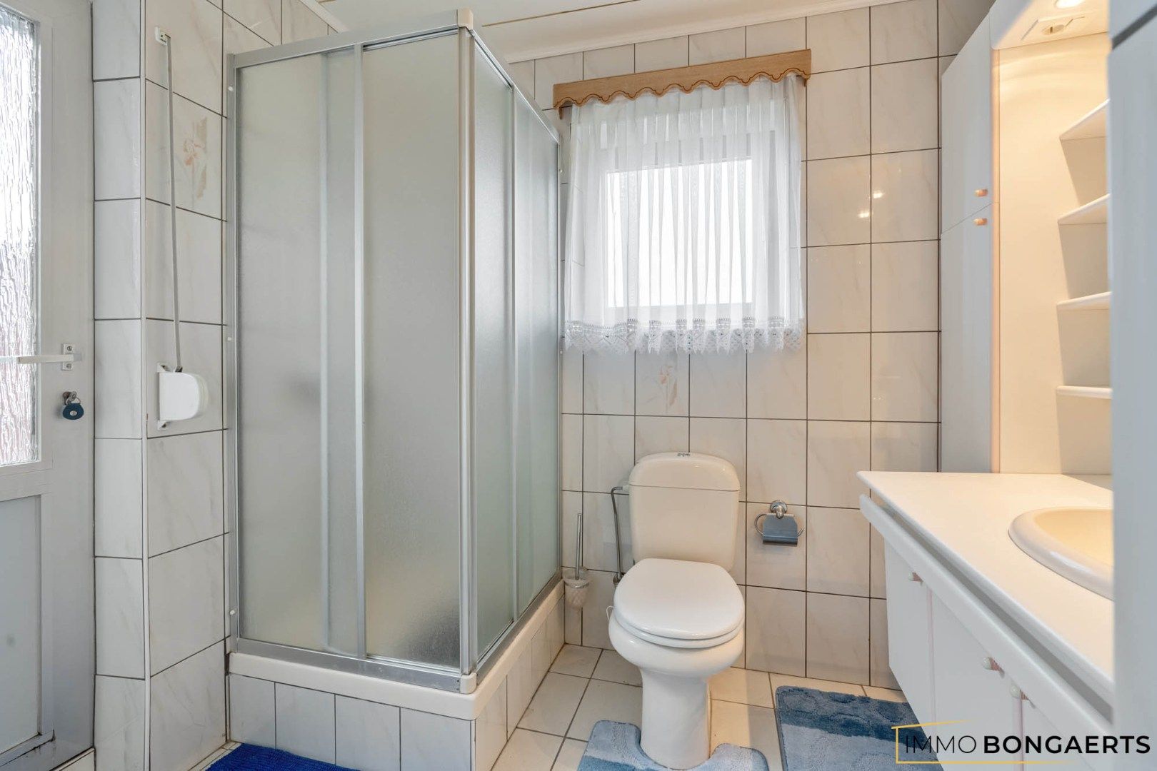 Rijwoning met 3 slaapkamers foto 16