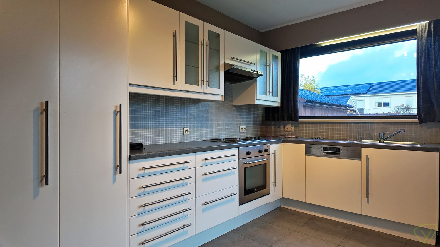 Rustig gelegen vrijstaande gezinswoning met ruime tuin in Eeklo! foto 7