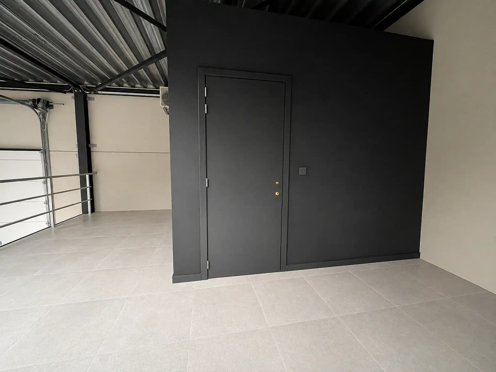 Nieuwbouw KMO-unit te huur op bedrijvenpark  'La Brique' foto 6