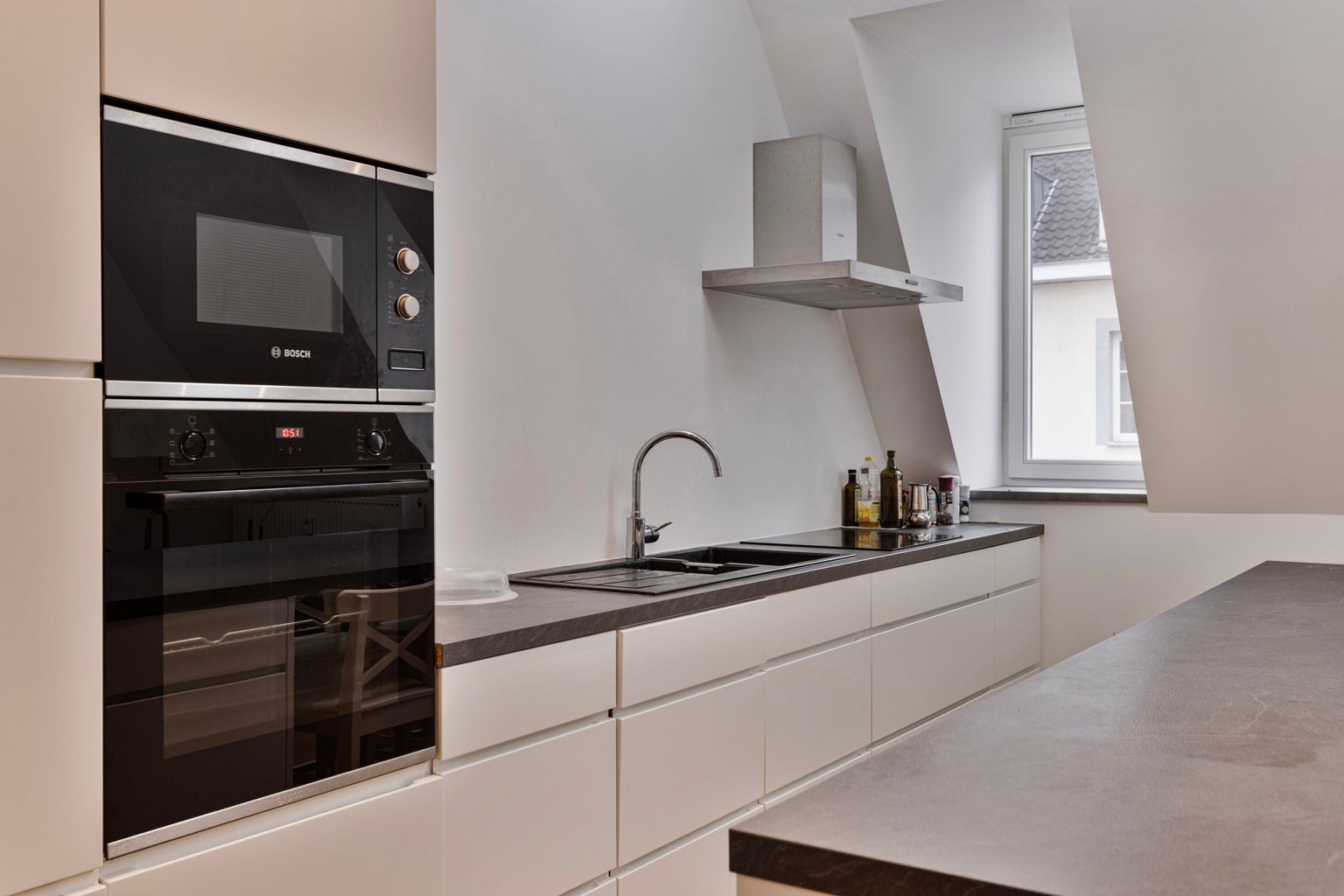 TOP INVESTERING 4,6% rendement -  Gerenoveerde Triplex  foto 7