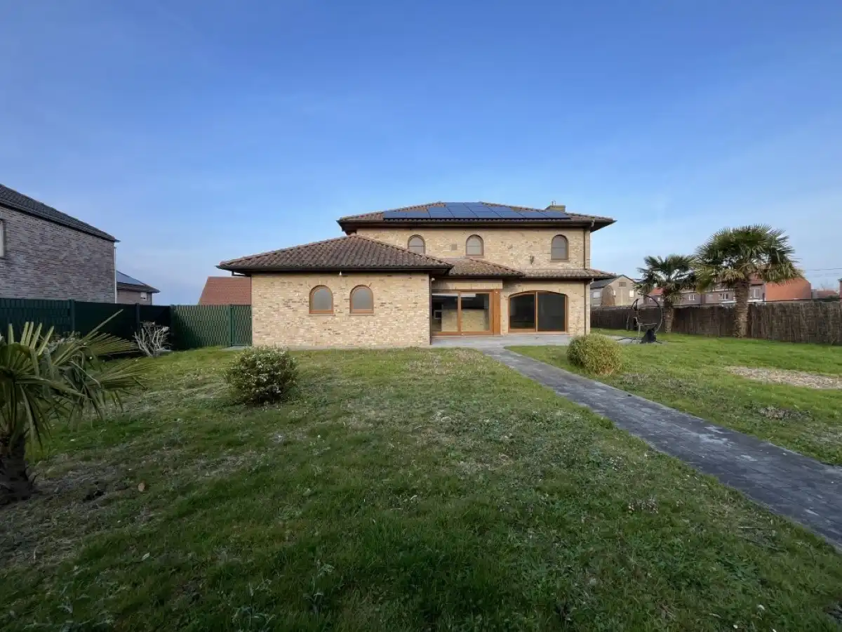 Moorslede – Villa in Spaanse stijl met dubbele garage en 4 slaapkamers foto 19