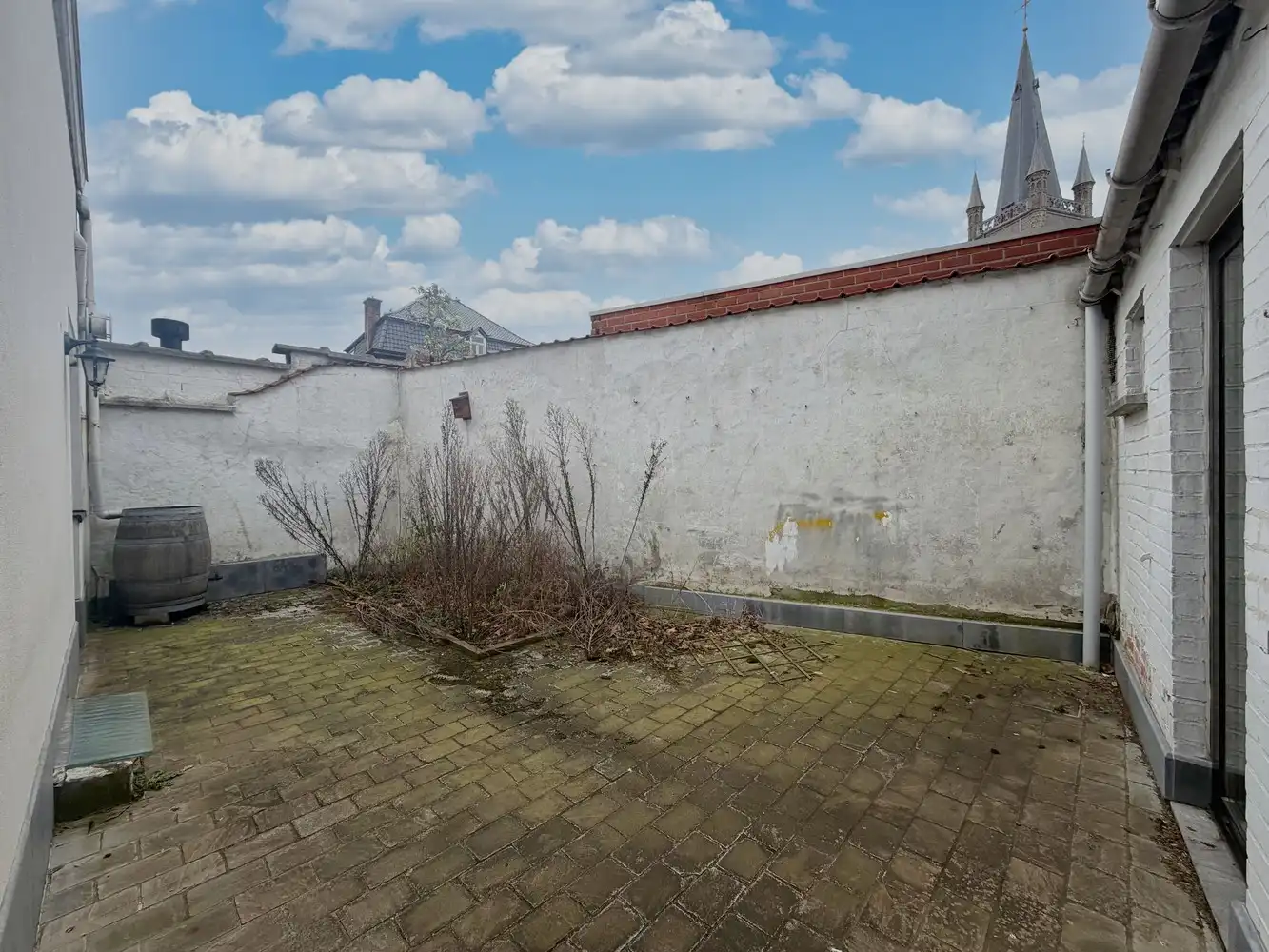Op te frissen charmente woning op toplocatie in Gits met 3 slpk. foto 11