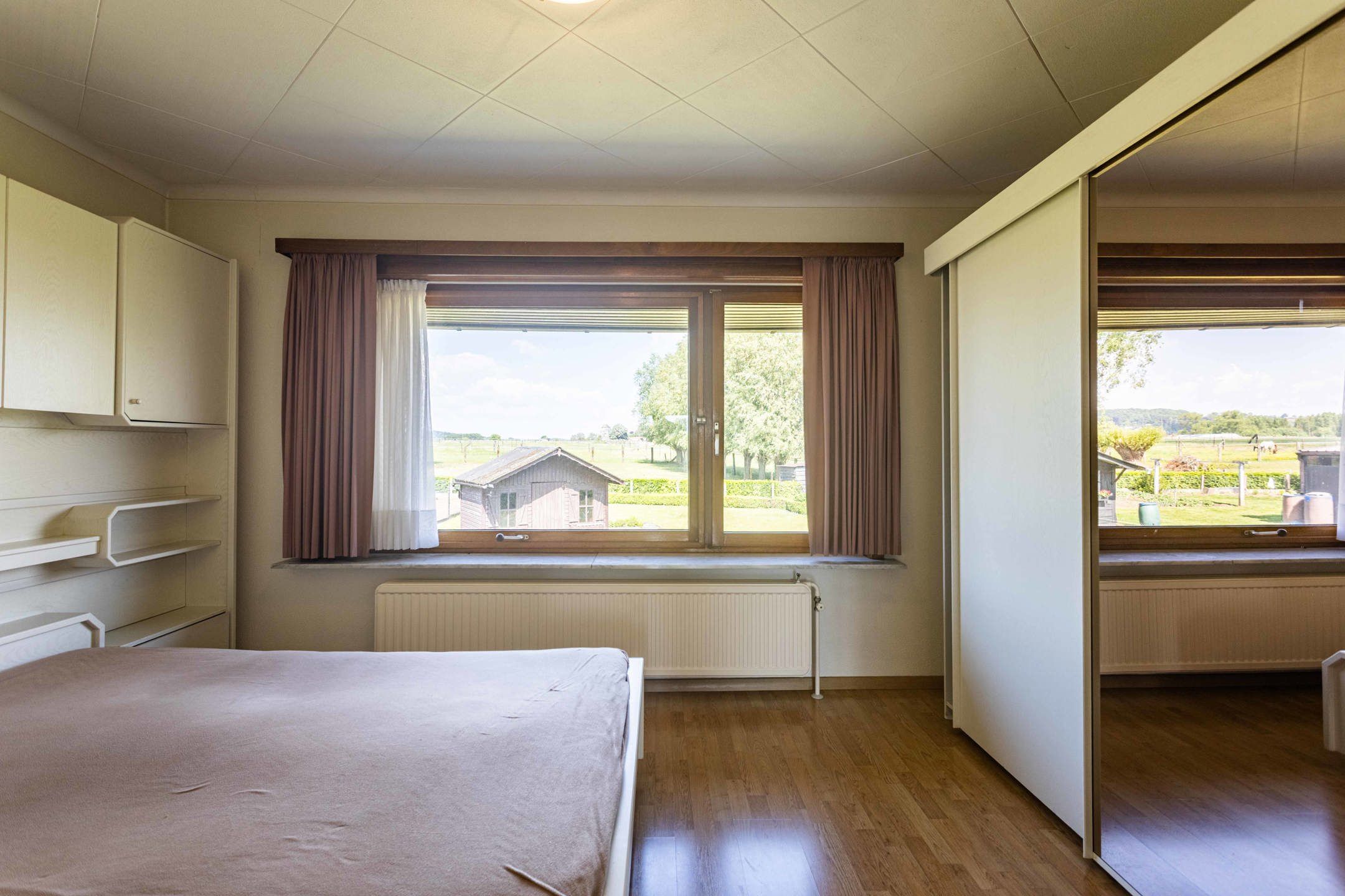 Solide alleenstaande woning op een prachtige locatie foto 15