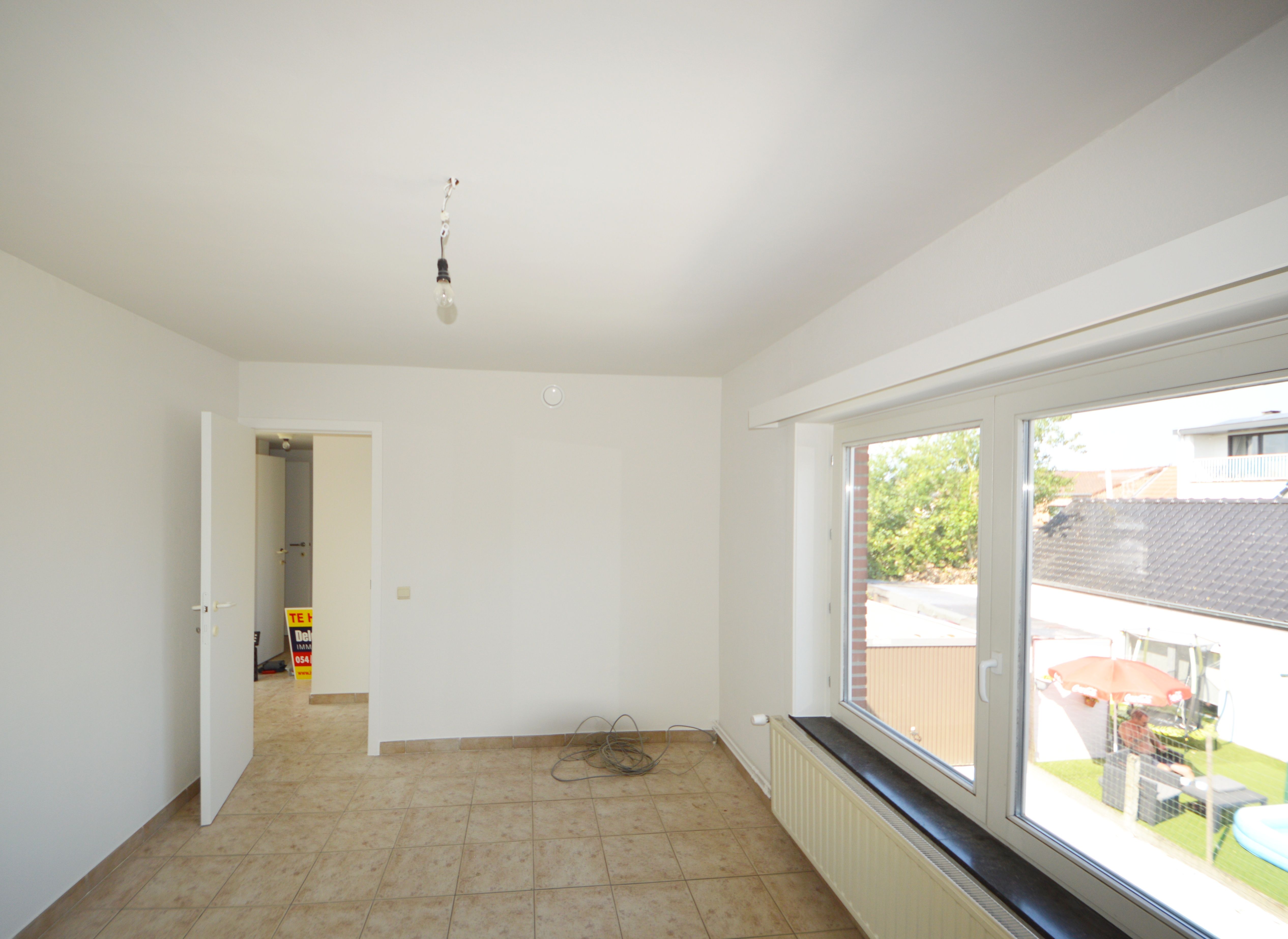 COMPLEET GERENOVEERDE WONING MET GROTE TUIN foto 14