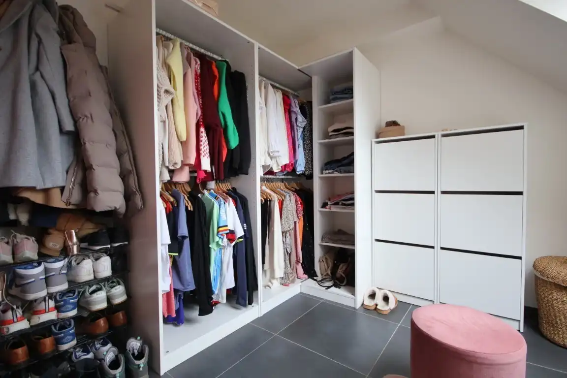 Rustig gelegen duplex appartement, met garage en extra staanplaats op wandelafstand van het centrum van Sint-Truiden. foto 20