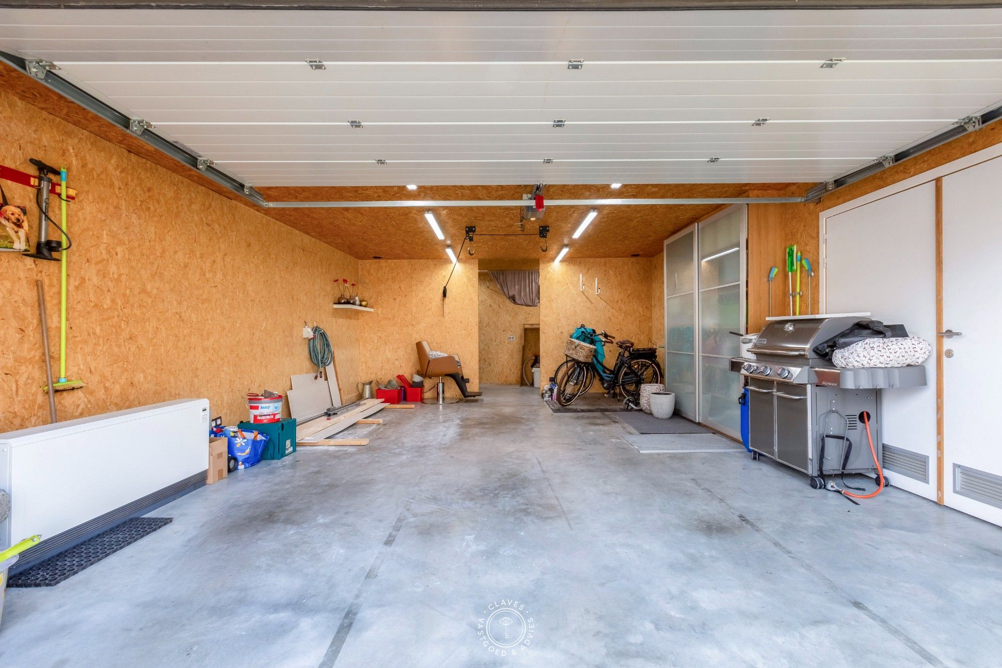 Instapklare woning en ruime tuin in het hart van Vrasene foto 22