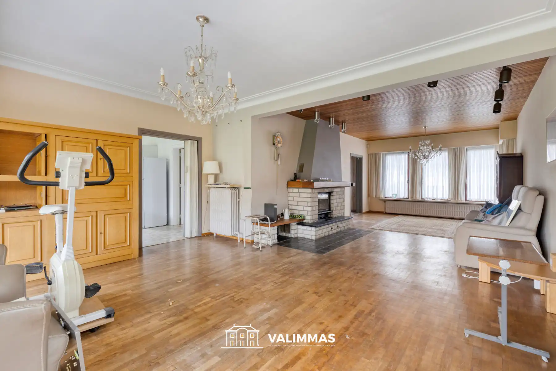 Ruime en zeer verzorgde villa met garage en mooie tuin... foto 6