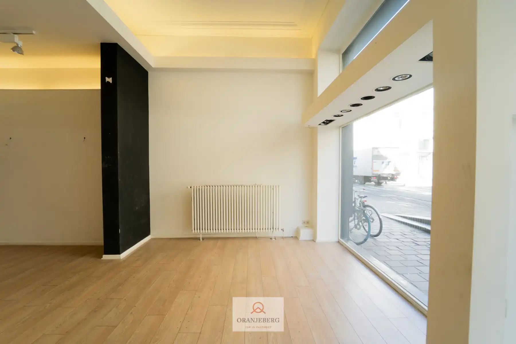 TOP gelegen handelspand foto 11