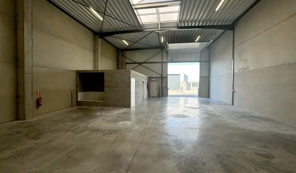 Nieuwbouw opslagruimte te huur in Sint-Lenaarts foto 2