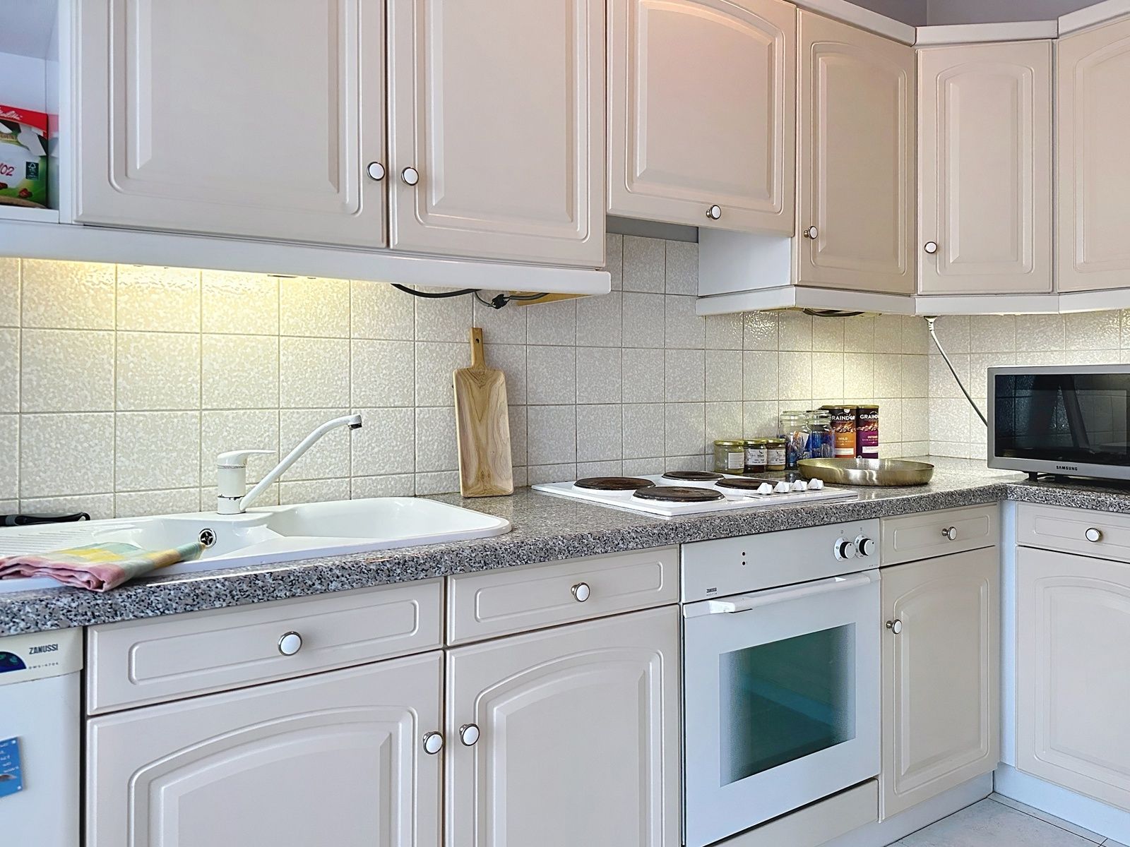 Gelijkvloersappartement met tuin en garagebox in rustige woonwijk te Schelle foto 10