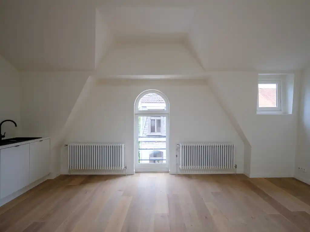 Lichtrijke studio nabij het centrum en Watersportbaan. foto 2