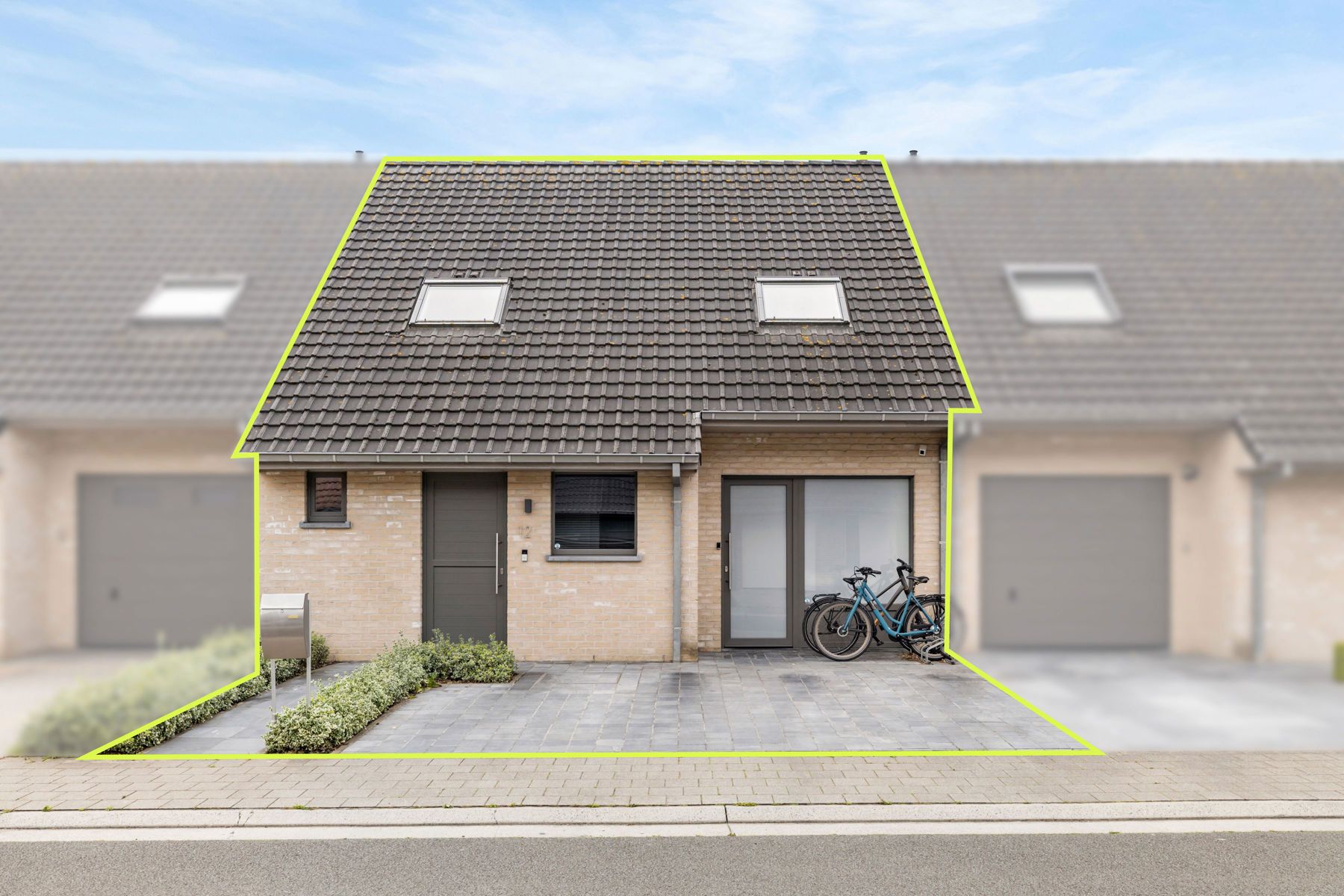 Instapklare woning met tuin, zonnepanelen en 3 slpks foto 25