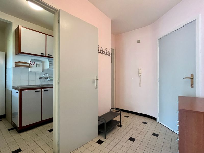Appartement met zijdelings zeezicht foto 12