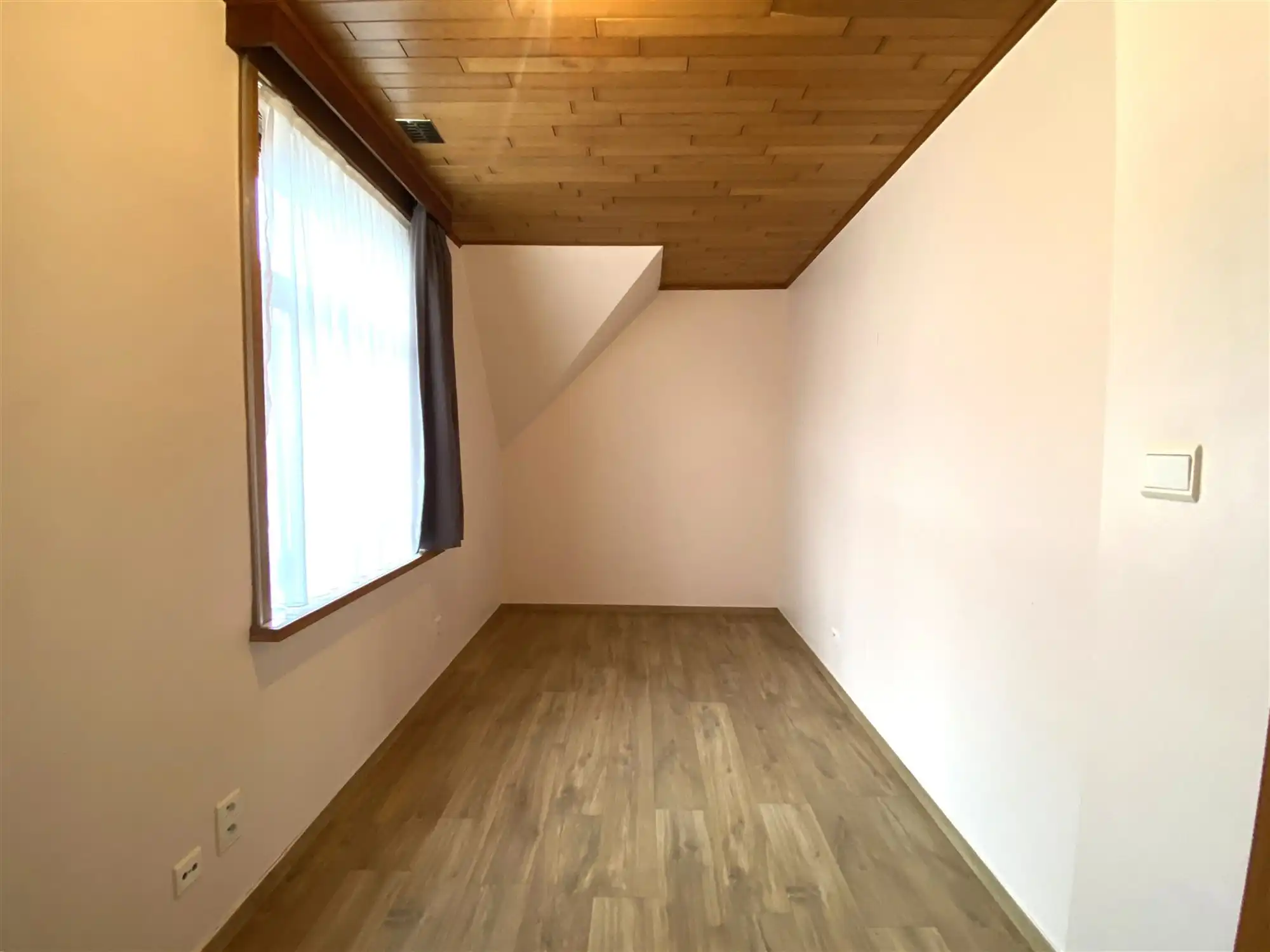 Rustig gelegen woning met 2 à 3 slaapkamers en grote garage te Gent foto 11