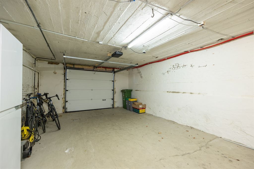 Gelijkvloers appartement met tuin en garage foto 22