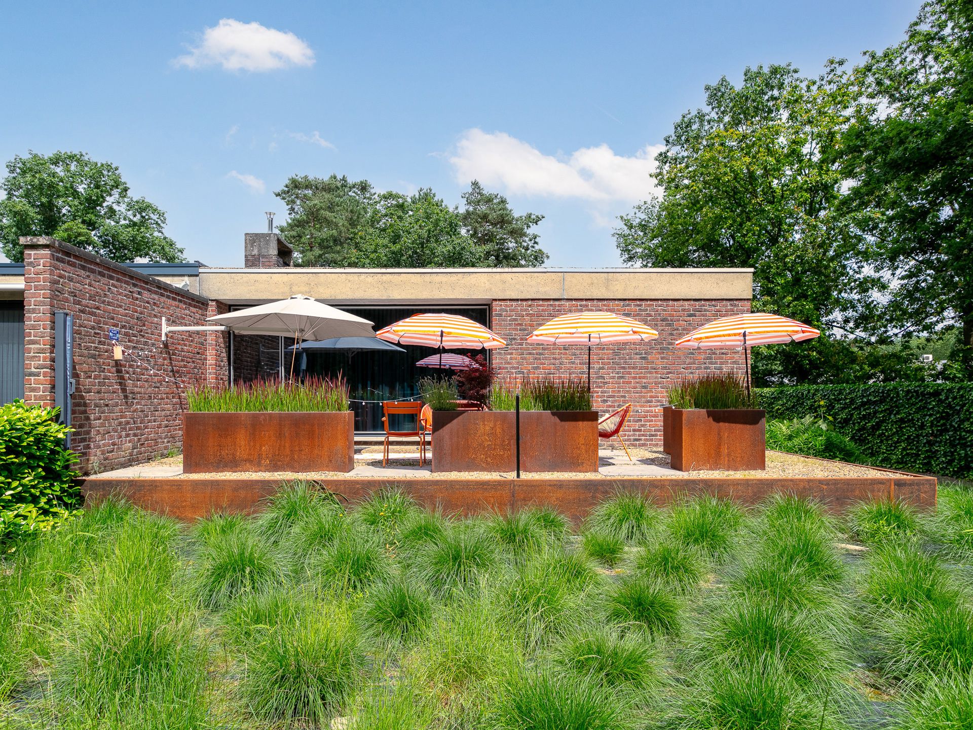 Moderne vakantiewoning in een groene omgeving foto 24