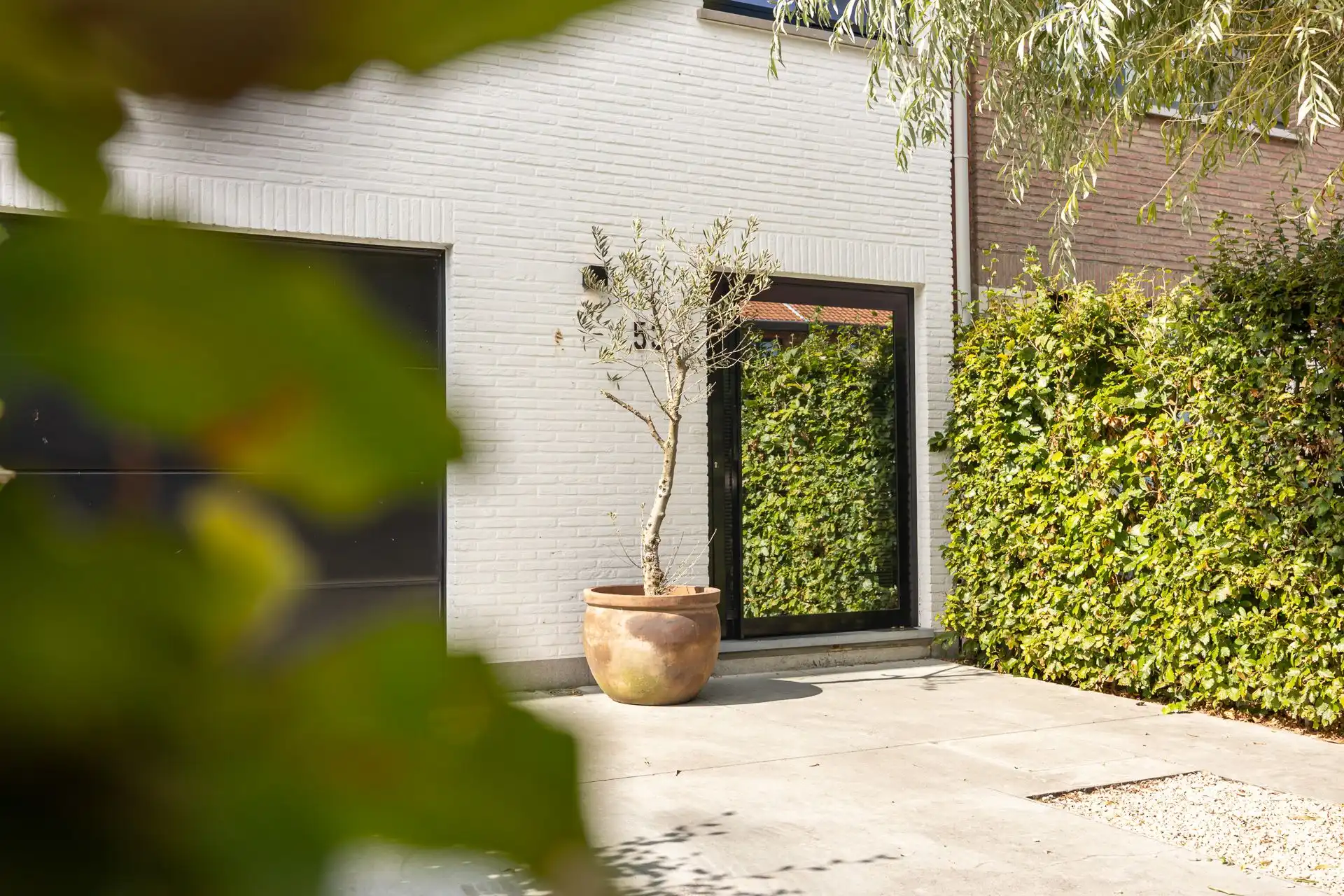 Feelgood woning met stijlvolle renovatie! foto 2