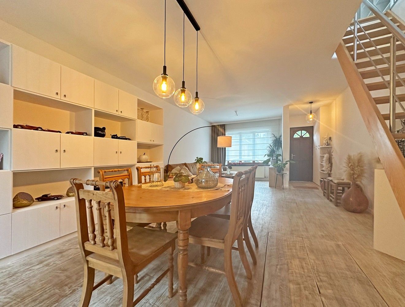 Gezellig huis met tuin te huur in Wijnegem! foto 3