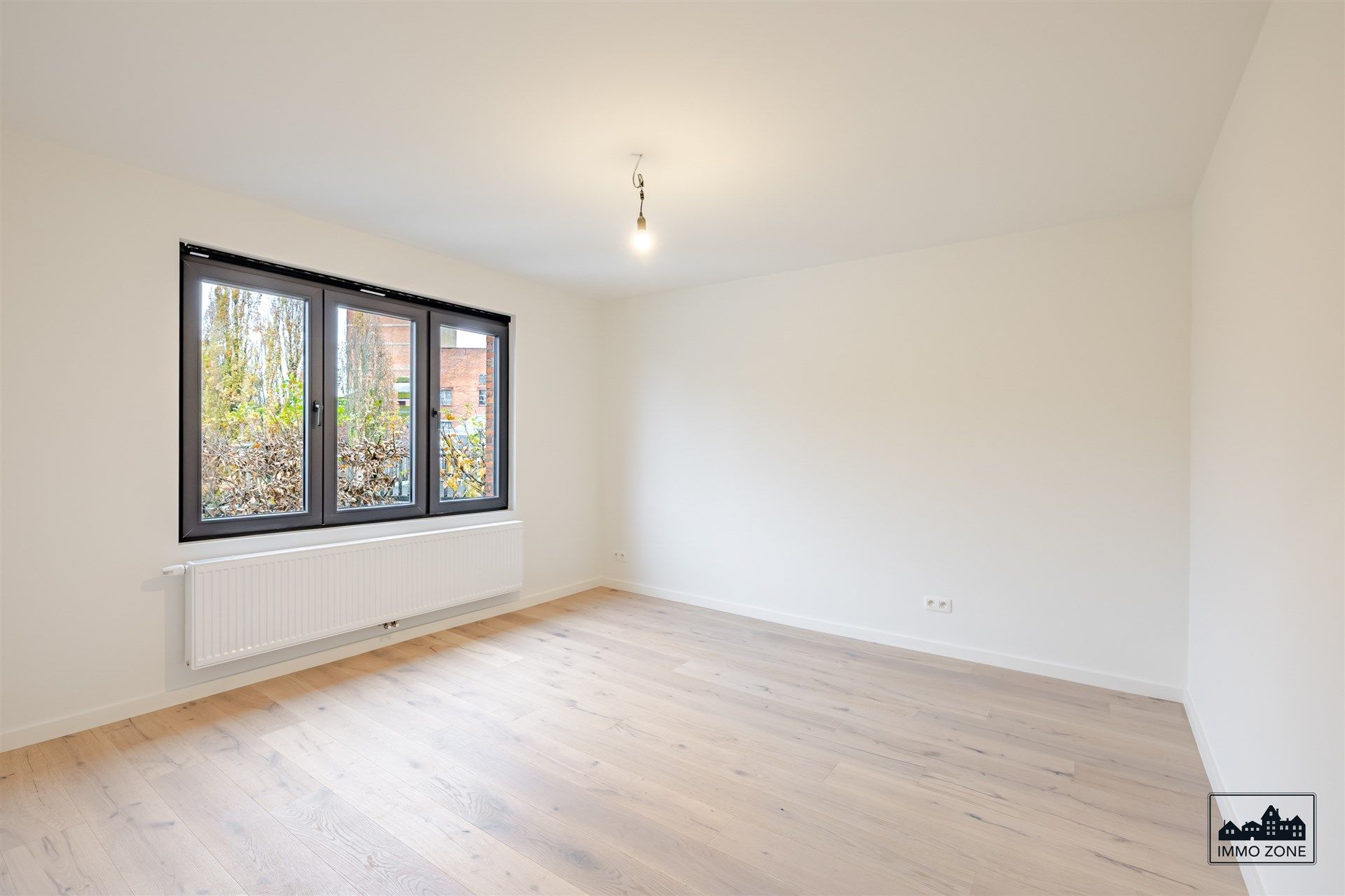 Recent & prachtig gerenoveerde woning in het landelijke Oudegem! foto 9