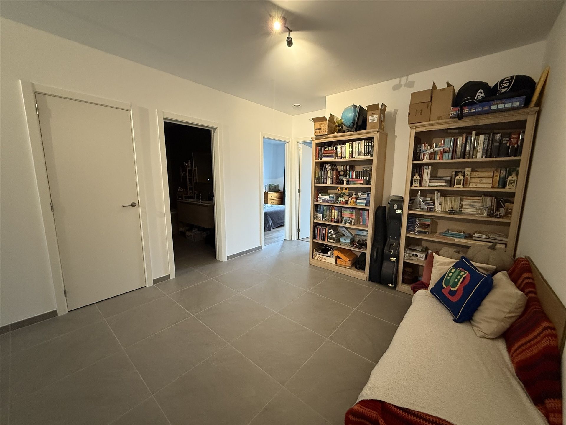 Ruime woning in rustige buurt te Merchtem  foto 10