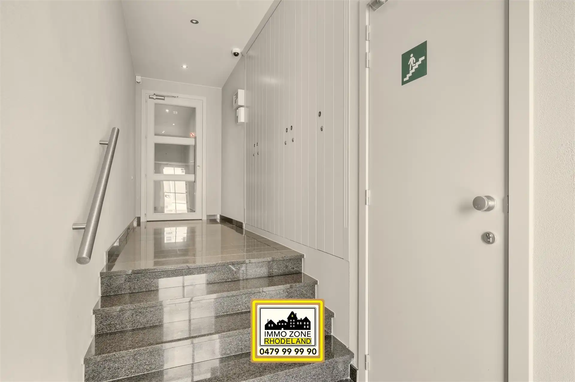 Prachtig gelijkvloers hoekappartement met 2 slpks foto 4