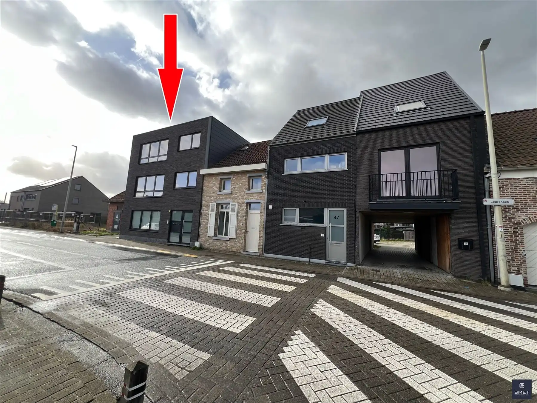 RECENT, MODERN APPART. MET 2 SLPKS EN AUTOSTAANPL. foto 2