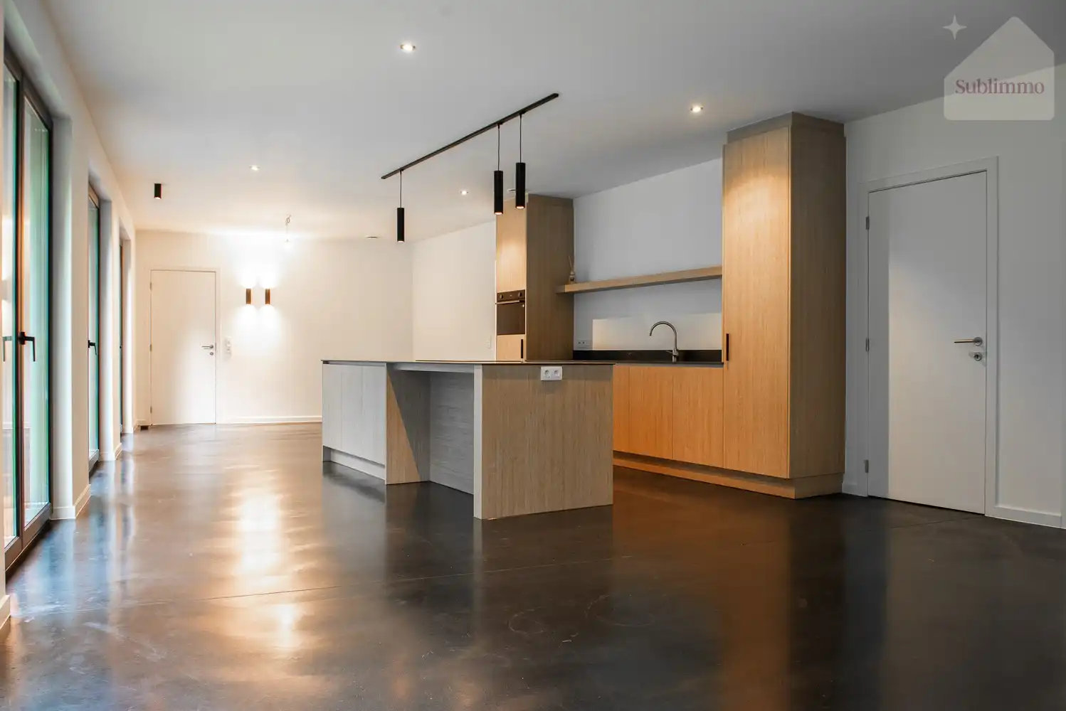 Volledig gerenoveerde karakterwoning met prachtige aangelegde tuin, polyvalente ruimte en 3 slaapkamers foto 7