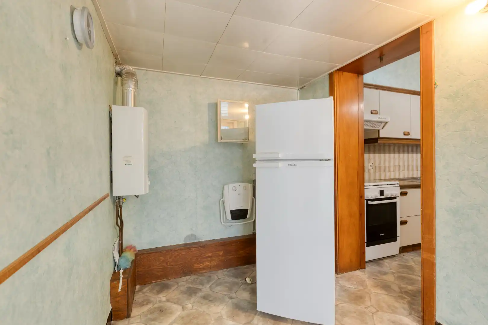 Te renoveren woning met 3 slaapkamers en ruime tuin op 1.065 m² te OLV Olen !  foto 7