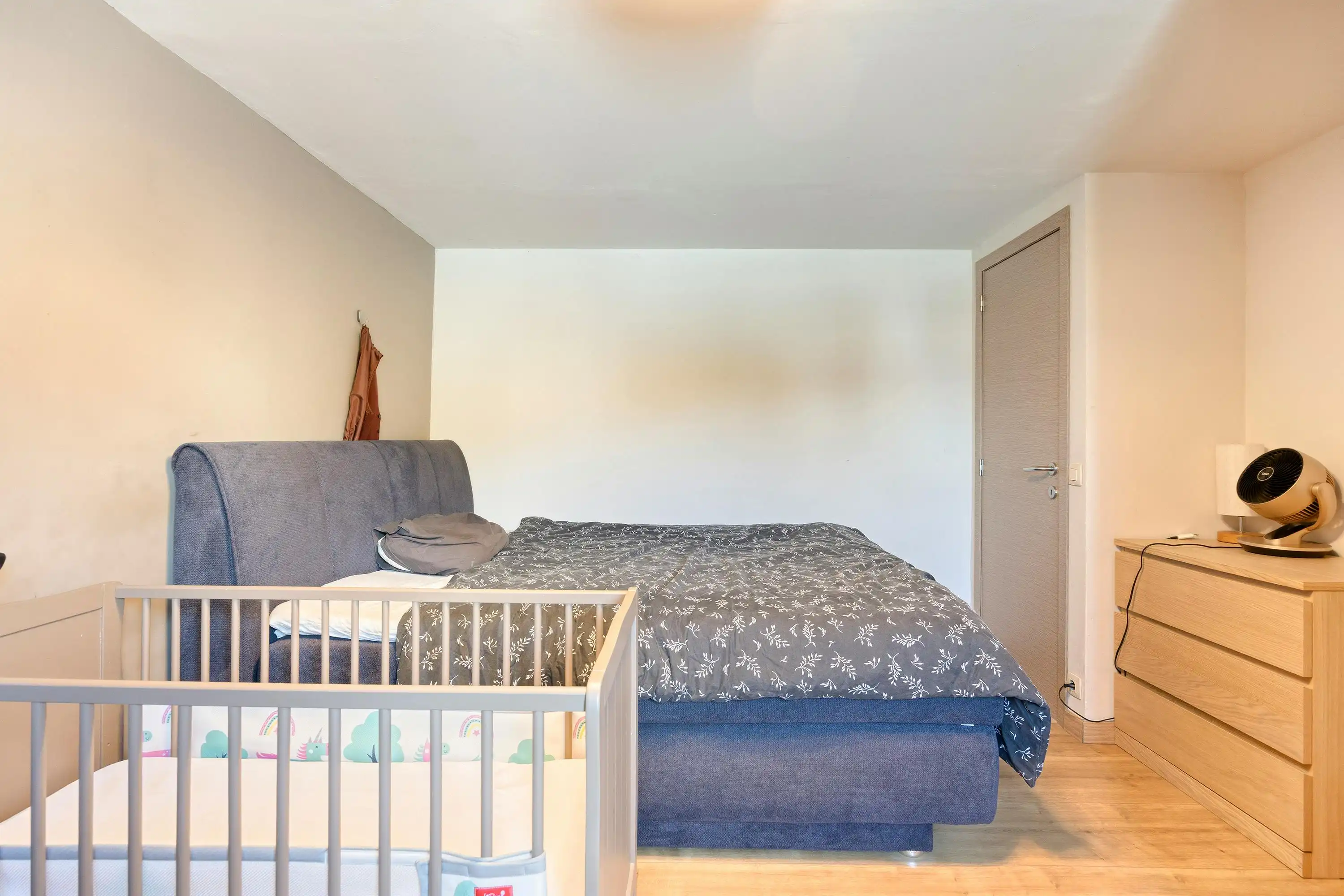 Gezellig en instapklaar huis te koop in Schoten foto 11