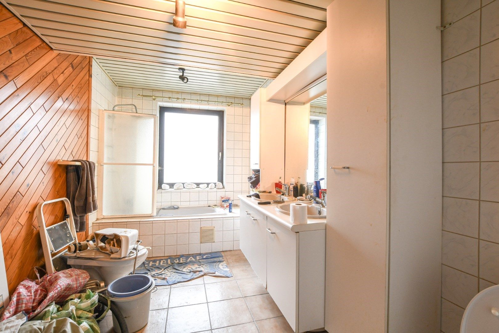 Gezellig appartement in Blankenberge op centrale locatie met renovatiepotentieel foto 11