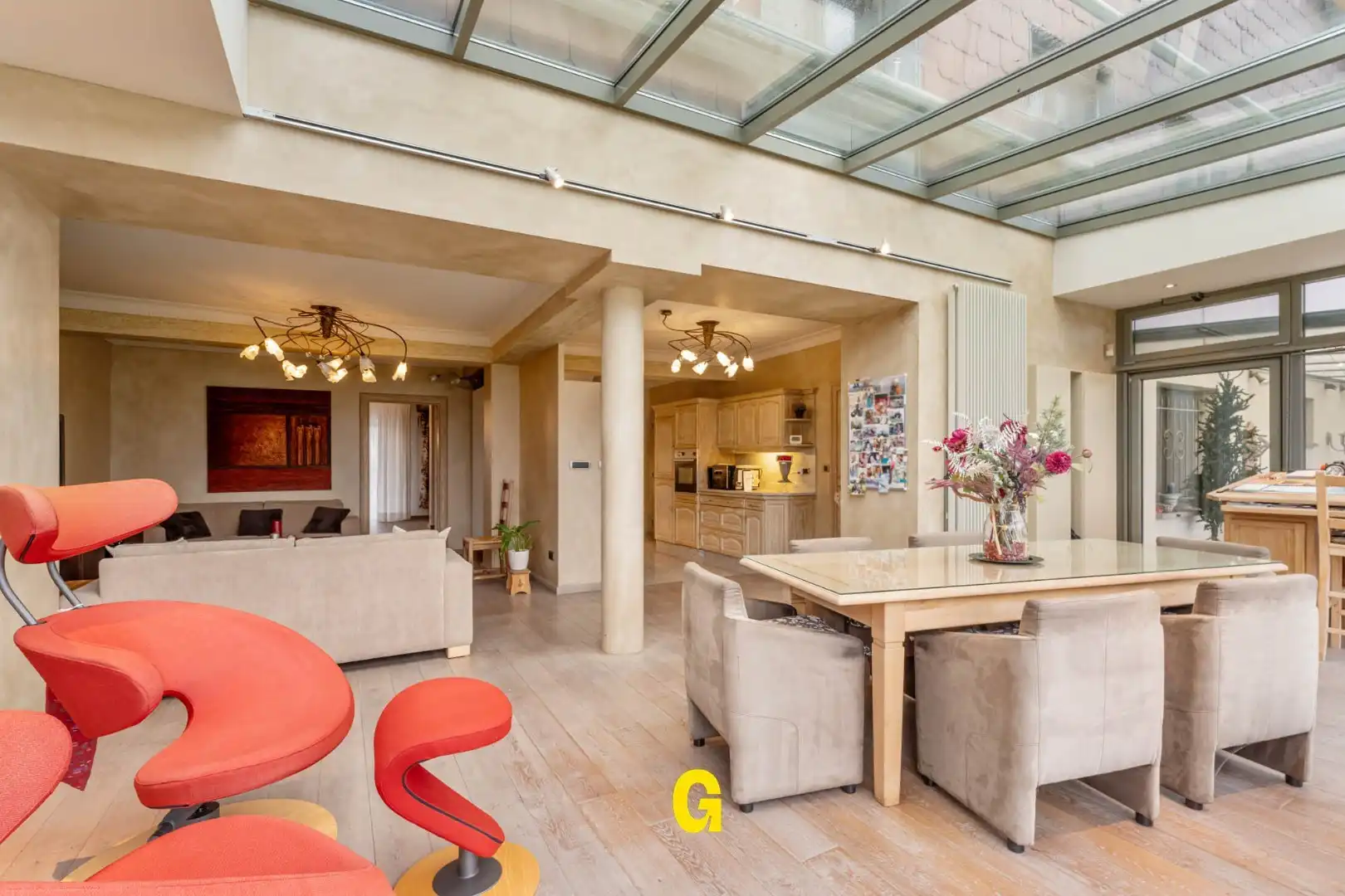 Gezellige ruime (214 m² netto) benedenwoning met drie slaapkamers, tuin en garage, met zicht op natuurgebied  foto 11