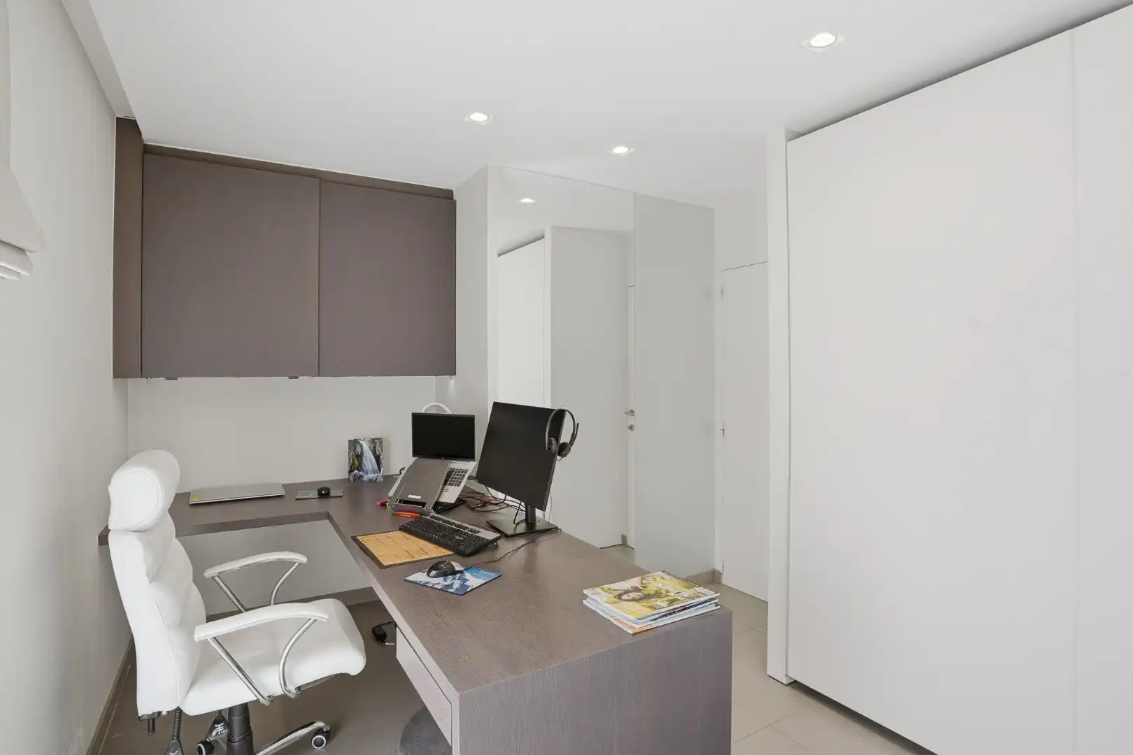 Alleenstaande woning met zonnige tuin op 980 m² foto 13